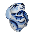 Зайка с морковкой