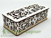 Ажурна дерев’яна скринька з кришкою