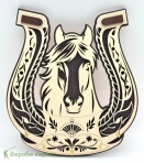 Деревянная ключница “Подкова с лошадью”