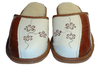 Женские зимние тапочки