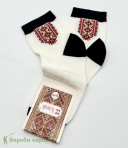 Женские носки с вышивкой