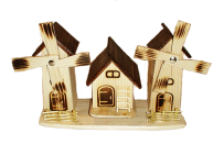 Дом с мельницами