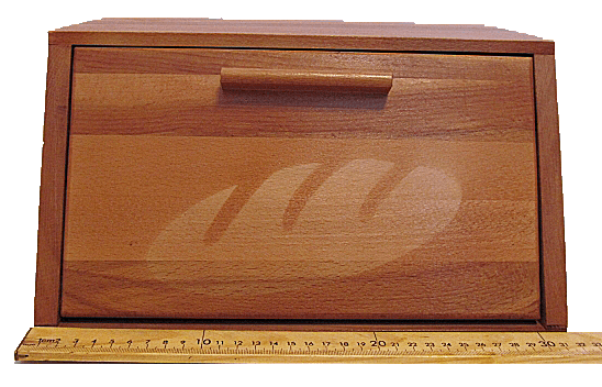 Деревянная хлебница с декоративным рисунком