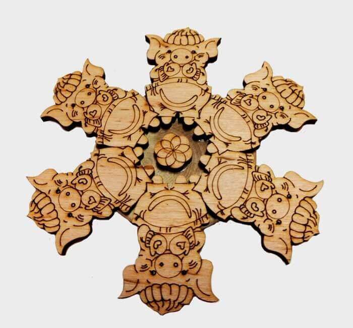 Подставка под горячее в виде свинок